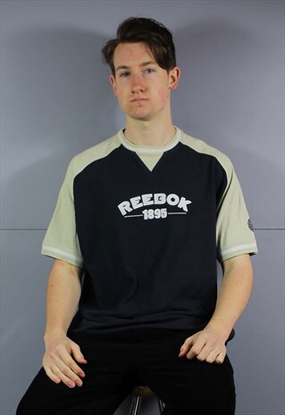 VINTAGE REEBOK T-SHIRT IN NAVY BLUE WITH EMBROIDERED SPELL O