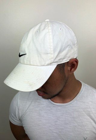 VINTAGE WHITE NIKE CAP
