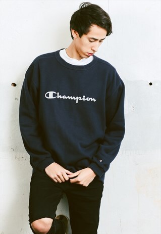 VINTAGE CHAMPION SWEATSHIRT