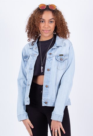 VINTAGE 90S LIGHT WASH BLUE DENIM JACKET WRANGLER
