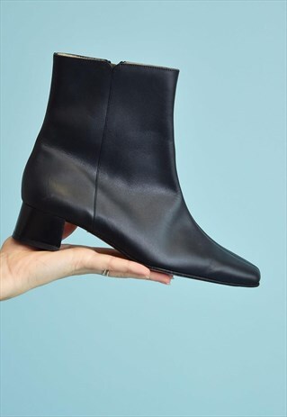 90'S RETRO MINIMALIST DEADSTOCK SCANDI BOOTS