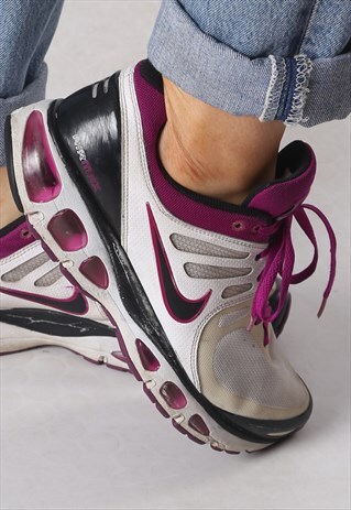 NIKE AIR MAX TRAINERS UK 6.5 , US 9 (ECP)