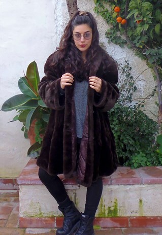VINTAGE OVERSIZE FAUX FUR.