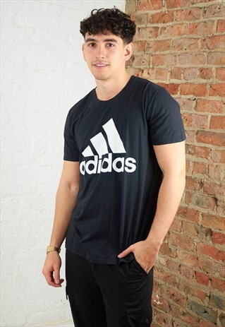 VINTAGE BLACK ADIDAS T-SHIRT