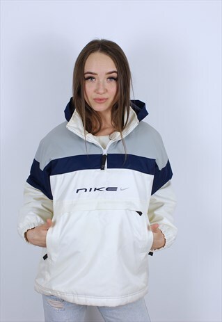 VINTAGE WOMENS NIKE JACKET WINDBREAKER