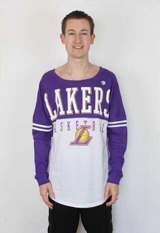 VINTAGE 5TH & OCEAN LOS ANGELES LAKERS T-SHIRT IN PURPLE