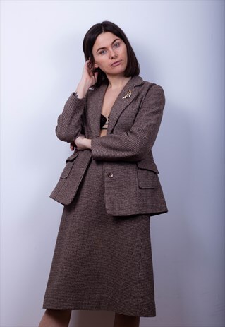 VINTAGE TWEED TWO PIECE SUIT JACKET AND SKIRT CO-ORD