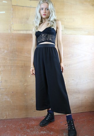 BLACK GEORGETTE CROP TROUSERS