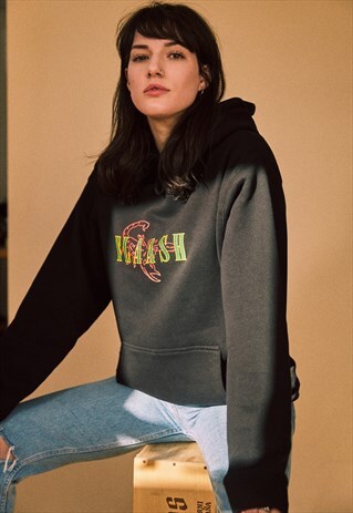 HOODIE IN BLACK WITH HIDDEN ENEMIES SCORPION DESIGN