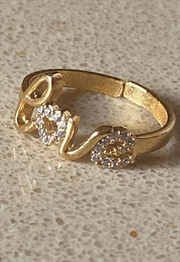 Love ring in gold