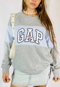 Vintage 90s GAP Embroidered Sweatshirt