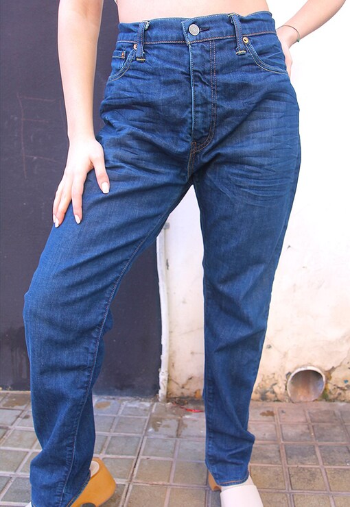 garment image