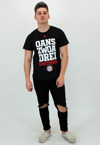 VINTAGE ADIDAS T-SHIRT
