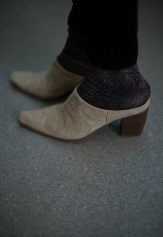 VINTAGE 90'S BEIGE SUEDE MID-HEELED SHOES