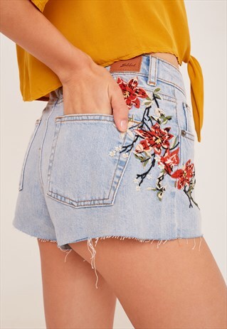 SUBDUED FLORAL EMBROIDERED SHORTS