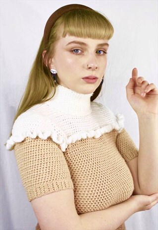 TWO TONED CROCHET RUFFLE TOP