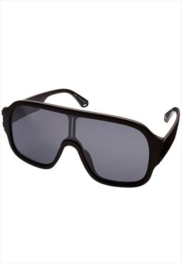 Modern Sunglasses in Black frame with Smoke Mirror lens