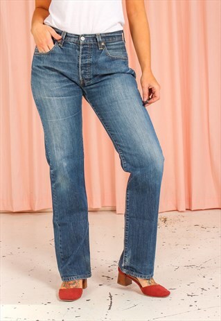 VINTAGE 90S HIGH WAISTED BLUE LEVI'S MOM JEANS 32W33L