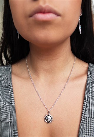 SUN NECKLACE