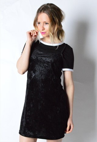VINTAGE 90S BLACK VELVET MINI SLIP DRESS