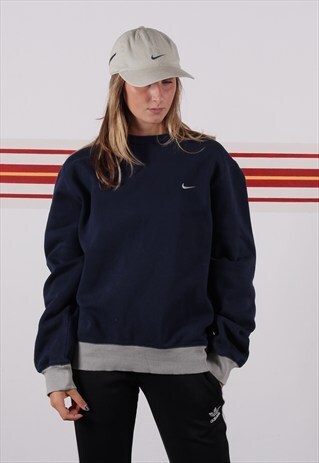 NAVY NIKE SWEATSHIRT