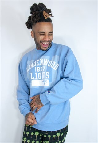 CHAMPION EMBROIDED SWEATSHIRT