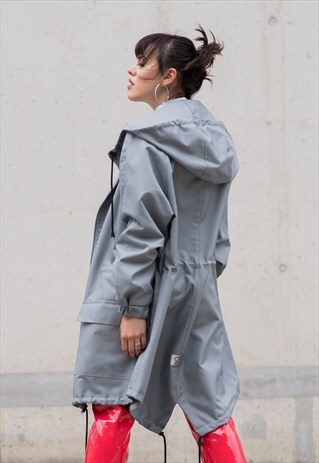 WARM WINTER COAT / PARKA IN GREY COLOUR