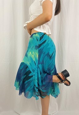 Vintage Y2K per una blue pattern overlay midi skirt. 