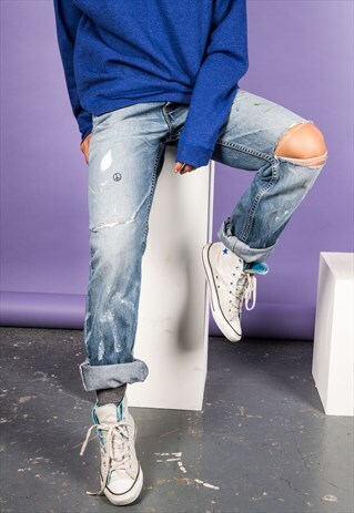 VINTAGE LEVI'S 507 MOM JEANS IN BLUE WITH PAINT MARKS