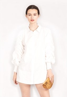 Cotton shirt with Ruched Sleeve in white