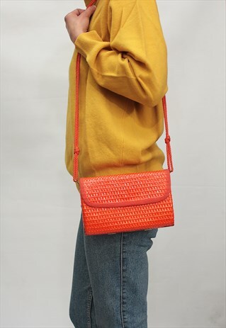 VINTAGE 80' AMAZING BEAUTIFUL ELETRIC ORANGE HAND BAG