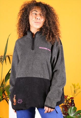 VINTAGE SCOOBY DOO FLEECE IN GREY WITH A 1/4 ZIP