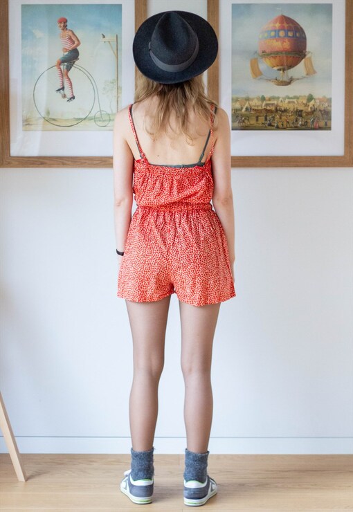 garment image