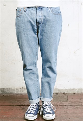 VINTAGE LEVIS 501 JEANS
