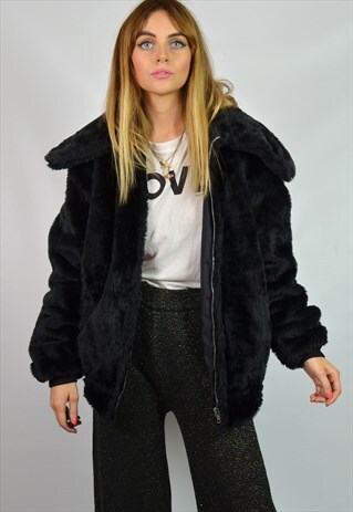 VINTAGE 90S OVERSIZED CHUNKY BLACK FAUX FUR JACKET