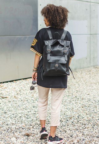 BLACK HUNTER LEATHER MESSENGER BACKPACK