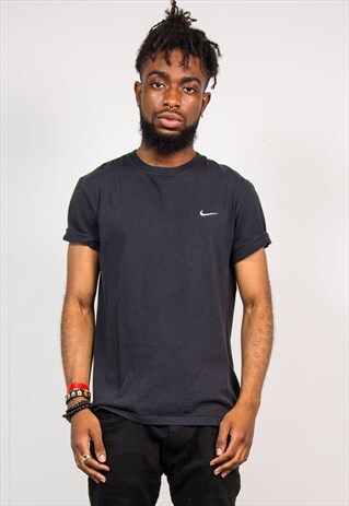 VINTAGE 90'S BLACK NIKE T-SHIRT