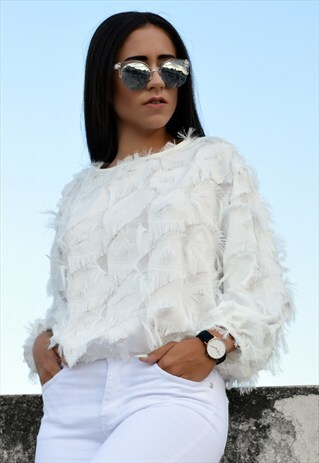WHITE FLUFFY TOP