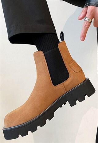 Grunge suede boots Edgy high fashion platform shoes in brown