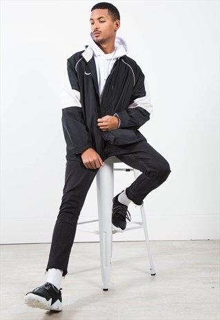 VINTAGE 90S NIKE RAINCOAT JACKET / S2334