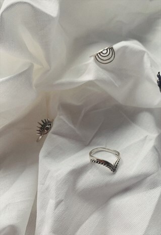 SILVER RING