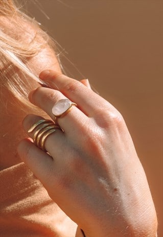 ROSE QUARTZ RING