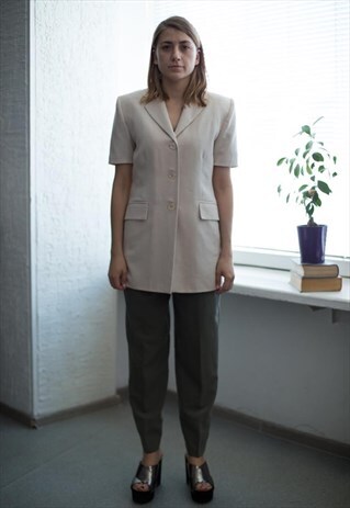 VINTAGE 80'S CREAM SHORT SLEEVED LONG FIT JACKET
