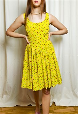 Vintage Yellow Fruit Patterned Dress (Up to a 10)