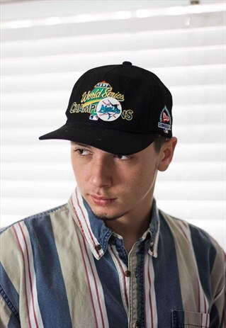 VINTAGE 1997 WORLD SERIES BASEBALL CAP LOGO 90S X 3.3