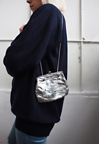 VINTAGE 80' AMAZING BEAUTIFUL SHINY SILVER LITTLE BAG