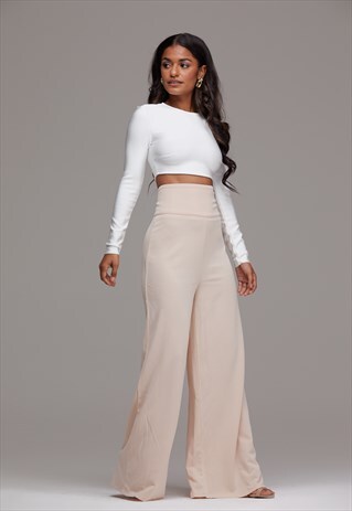 FITTED LONG SLEEVE BANDAGE TOP IN WHITE