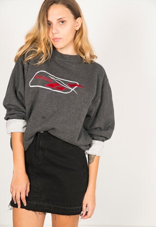 VINTAGE 90S REEBOK SWEATSHIRT/ R099