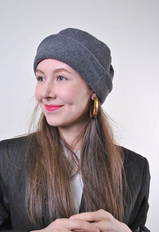 VINTAGE WOMEN GREY MINIMALIST FLEECE HAT