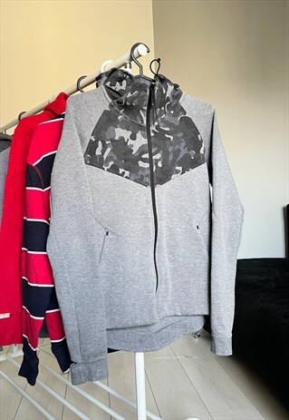 NIKE TECH FLEECE ZIP HOODIE STREETWEAR